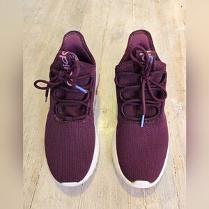 adidas Women's Maroon Sneakers